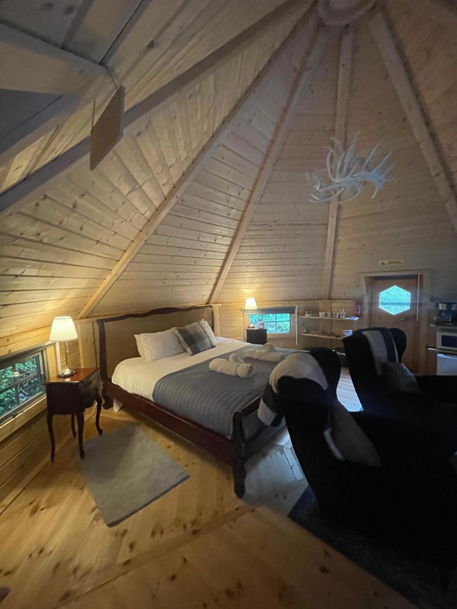 Aos Si Lodges 발라훌리쉬 외부 사진